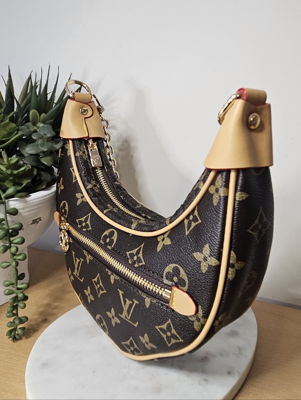 Crescent Moon Shoulder Bag - Picture 2 of 5